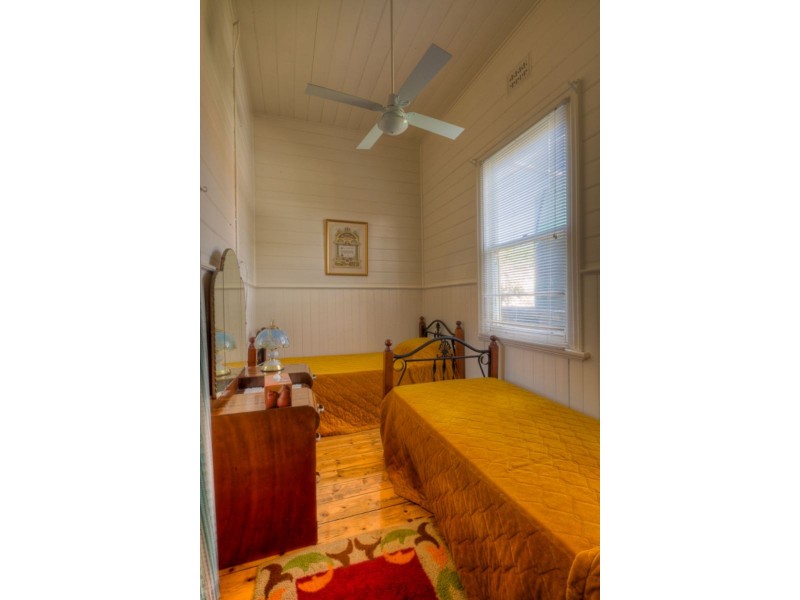 68 Princes Hwy, Port Fairy VIC 3284