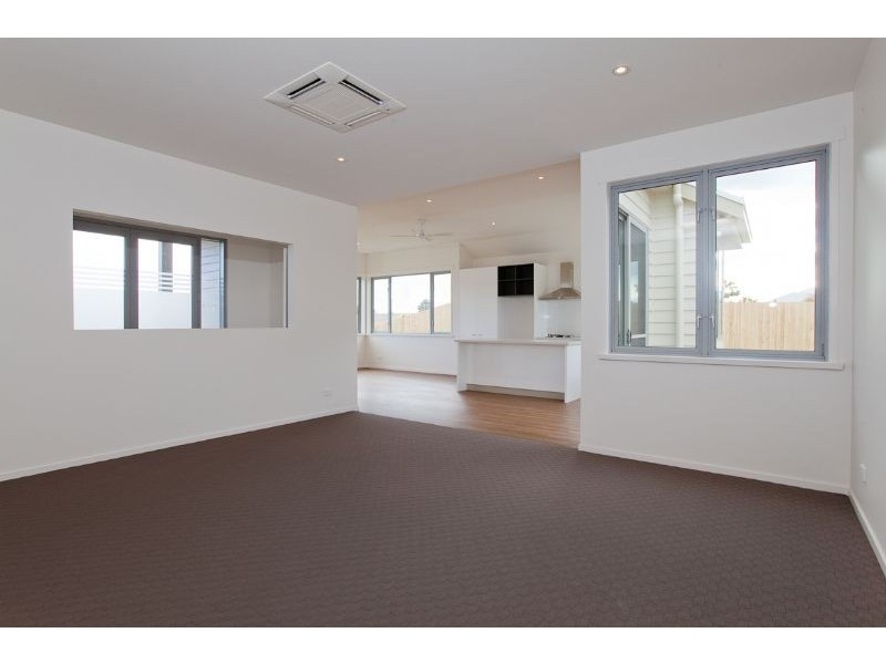 12 Gratton Street, Port Fairy VIC 3284