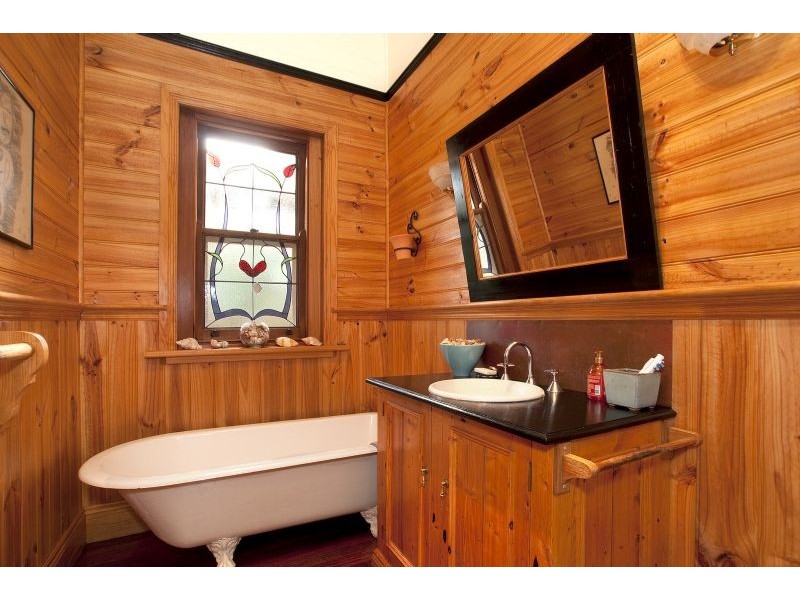 62 Princes Hwy, Port Fairy VIC 3284