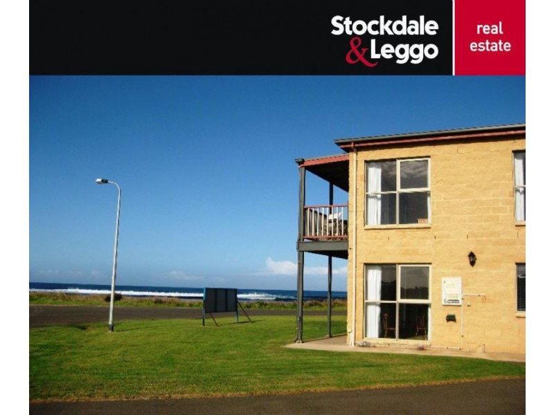 1/104 Ocean Drive, Port Fairy VIC 3284