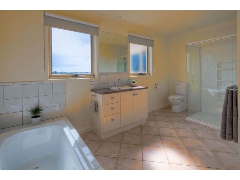 2567 Princes Hwy, Port Fairy VIC 3284