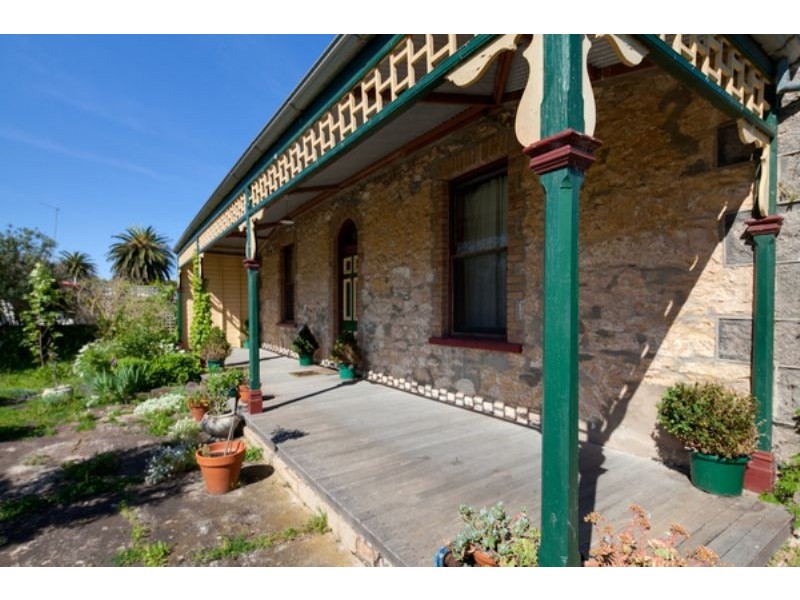 82 Princes Hwy, Port Fairy VIC 3284