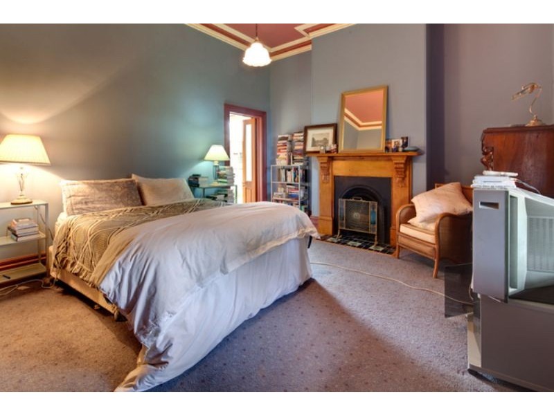 82 Princes Hwy, Port Fairy VIC 3284