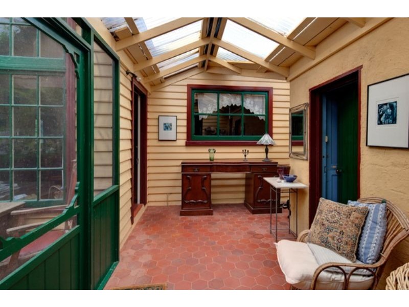 82 Princes Hwy, Port Fairy VIC 3284