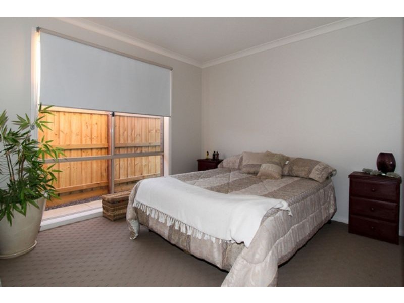24 Dyson Street, Port Fairy VIC 3284