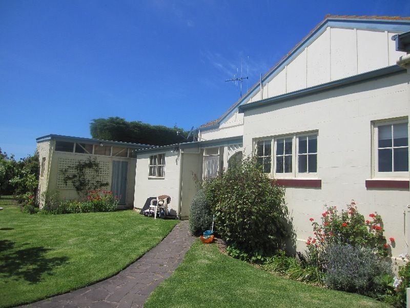 1554 Princes Hwy, Port Fairy VIC 3284