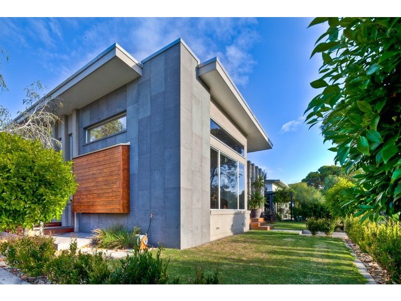 11 Whalers Drive, Port Fairy VIC 3284