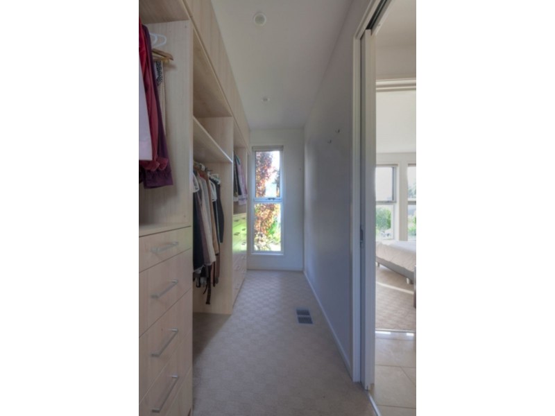 11 Whalers Drive, Port Fairy VIC 3284