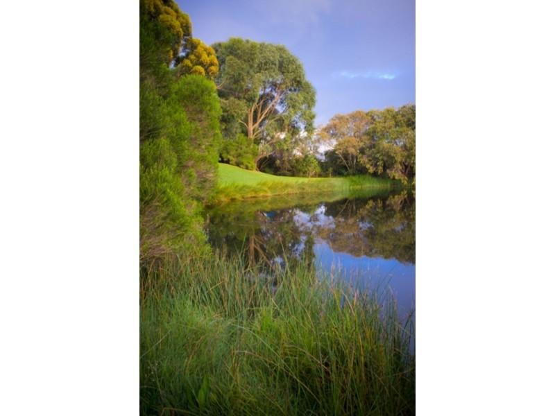 11 Whalers Drive, Port Fairy VIC 3284