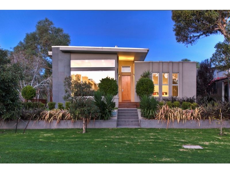 11 Whalers Drive, Port Fairy VIC 3284