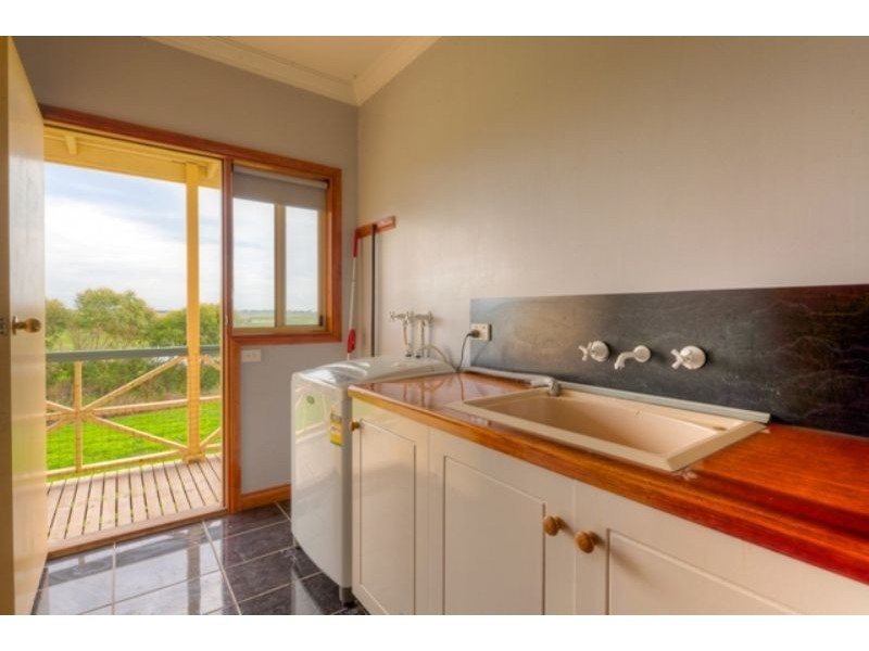 2604 Princes Hwy, Port Fairy VIC 3284