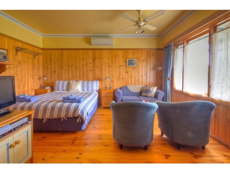 5 Thistle Place, Port Fairy VIC 3284