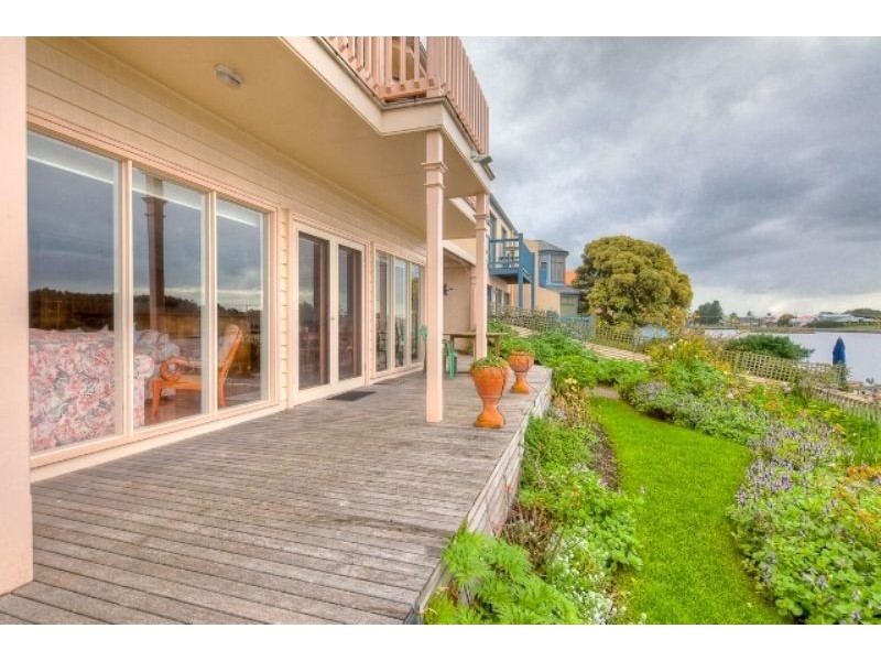 67 Gipps Street, Port Fairy VIC 3284