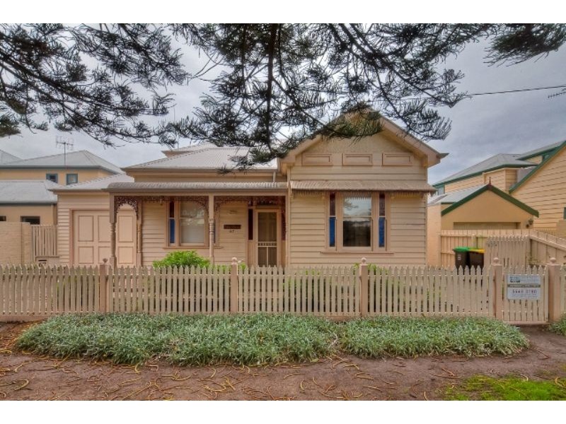 67 Gipps Street, Port Fairy VIC 3284