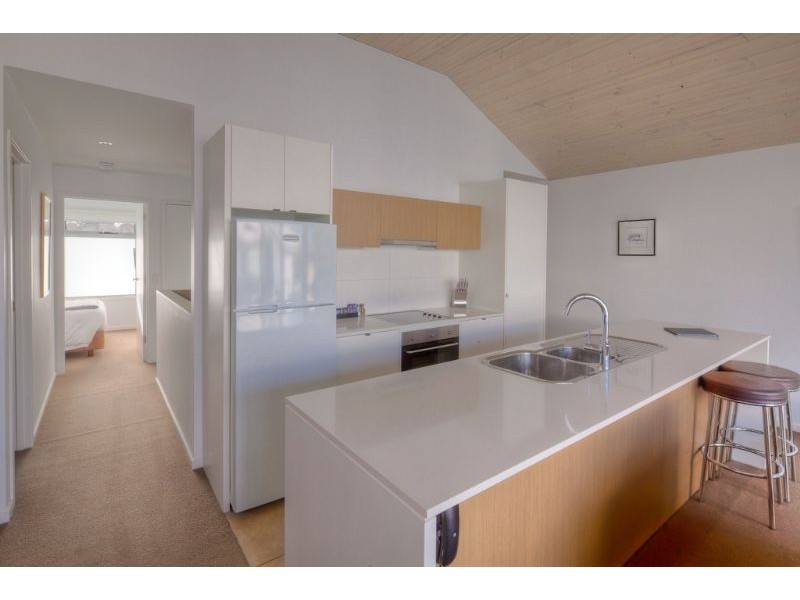 9/48-50 Bank Street, Port Fairy VIC 3284