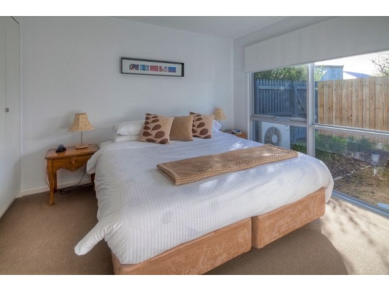 9/48-50 Bank Street, Port Fairy VIC 3284