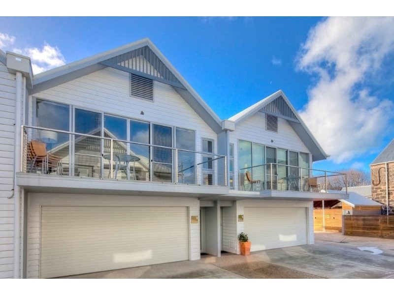 9/48-50 Bank Street, Port Fairy VIC 3284