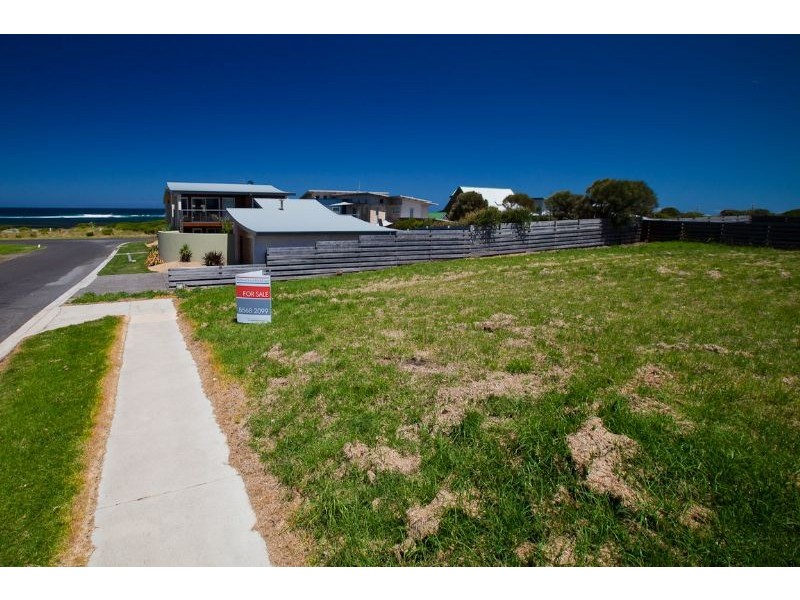 62 Philip Philip Street, Port Fairy VIC 3284