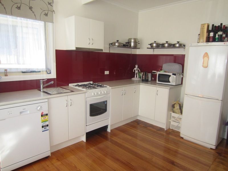 525 Princes Hwy, Port Fairy VIC 3284