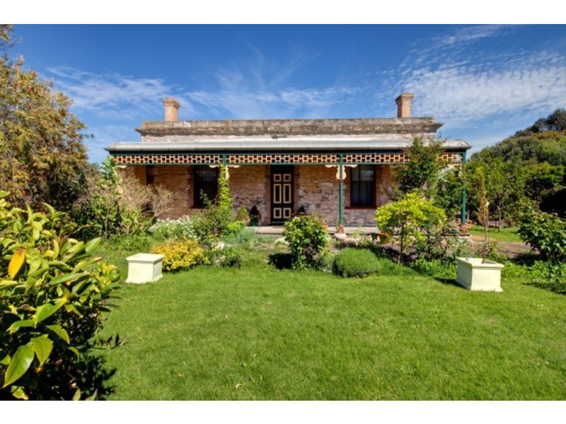 82 Princes Hwy, Port Fairy VIC 3284