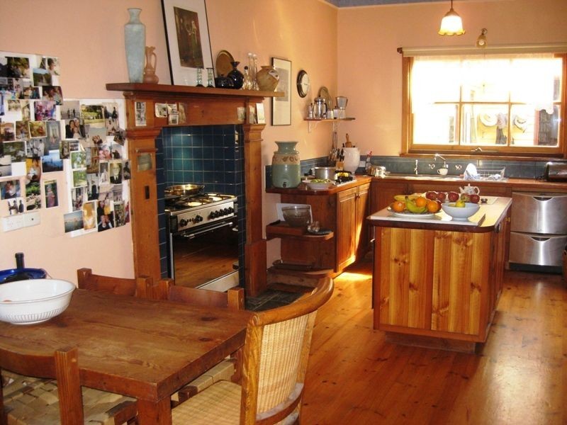 82 Princes Hwy, Port Fairy VIC 3284