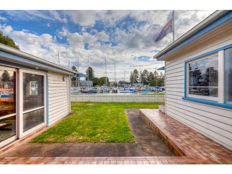 32 Griffiths Street, Port Fairy VIC 3284