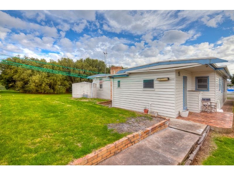 32 Griffiths Street, Port Fairy VIC 3284