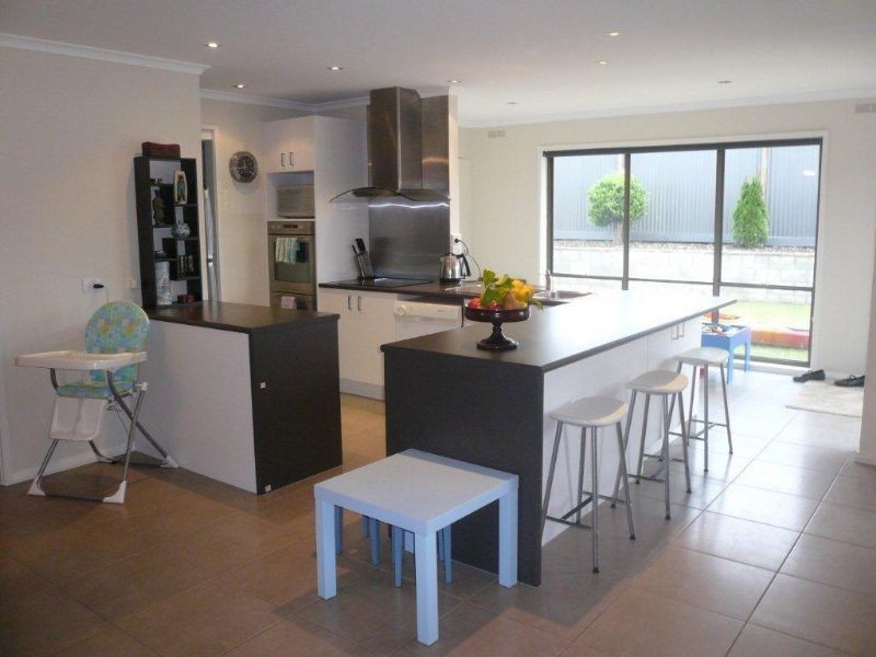 17 Lynden Grove, Warrnambool VIC 3280