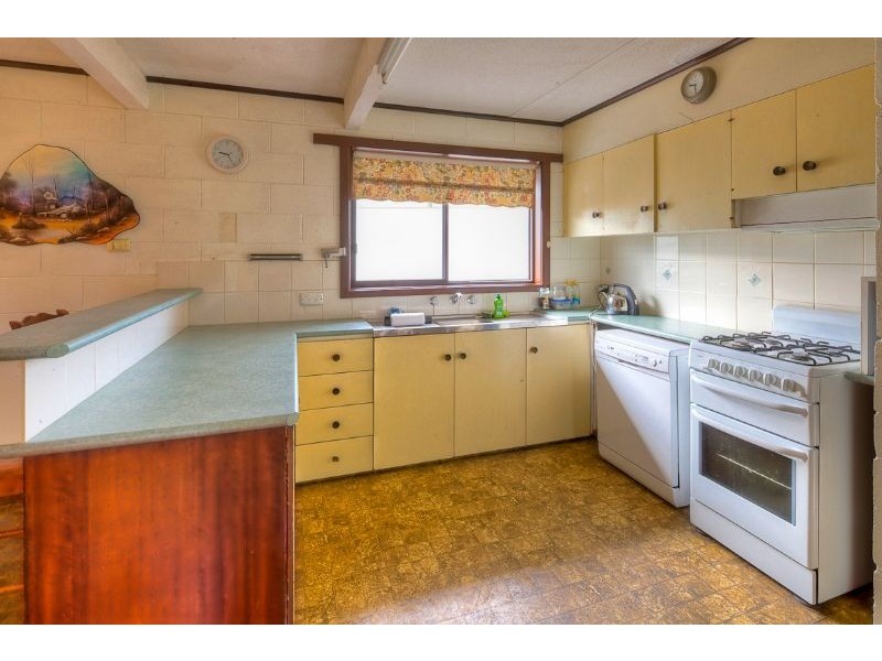 5 Uebergang Street, Port Fairy VIC 3284