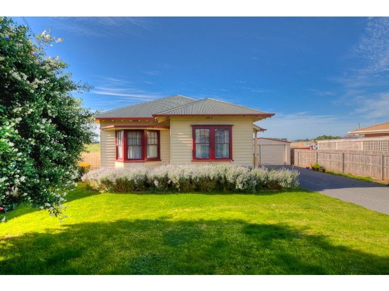 169 Princes Hwy, Port Fairy VIC 3284