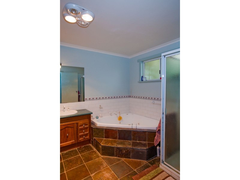 1302 Spencer Road, Toolong VIC 3285