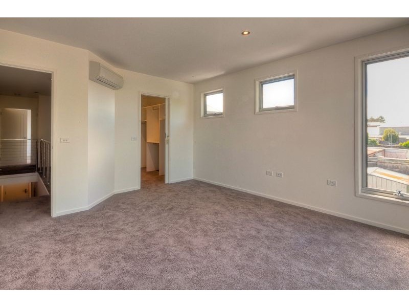 2/39 Sackville Street, Port Fairy VIC 3284