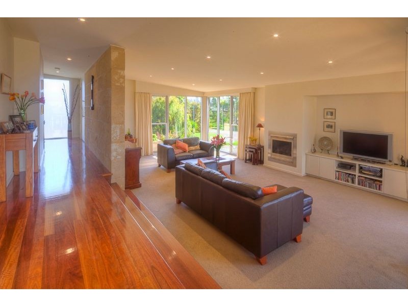 12 Whalers Drive, Port Fairy VIC 3284