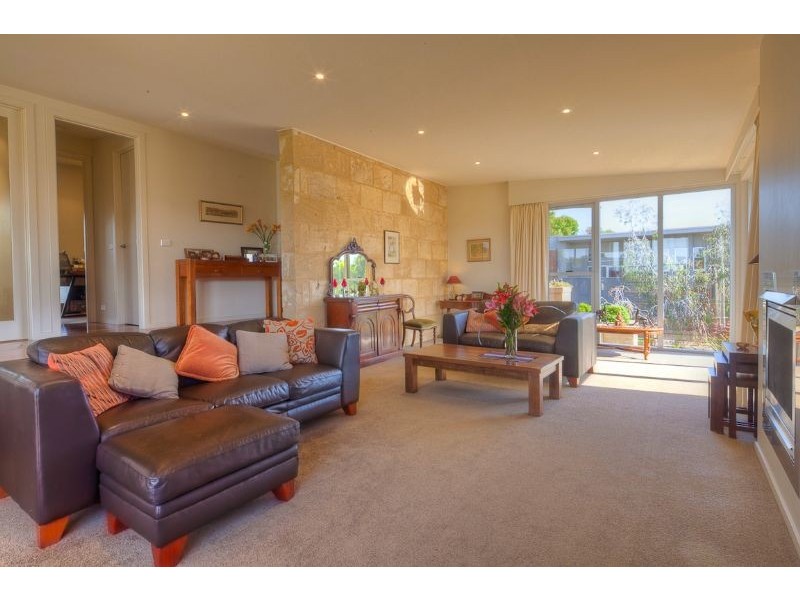 12 Whalers Drive, Port Fairy VIC 3284