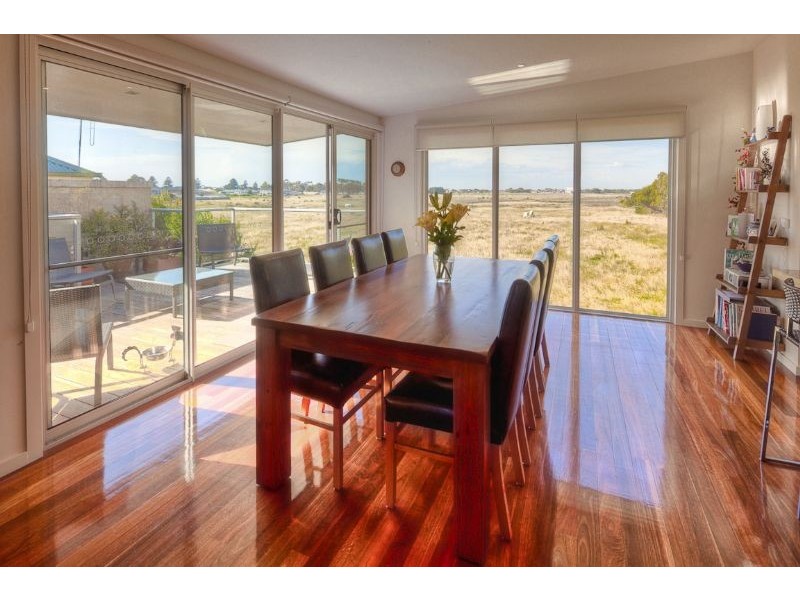 12 Whalers Drive, Port Fairy VIC 3284