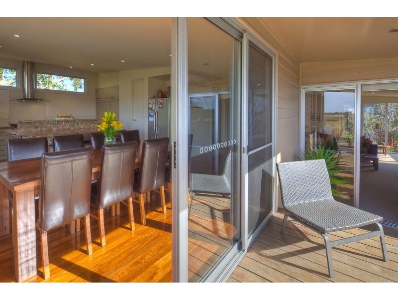 12 Whalers Drive, Port Fairy VIC 3284