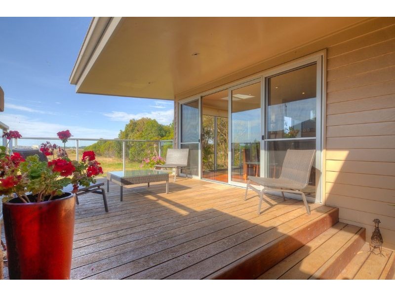 12 Whalers Drive, Port Fairy VIC 3284