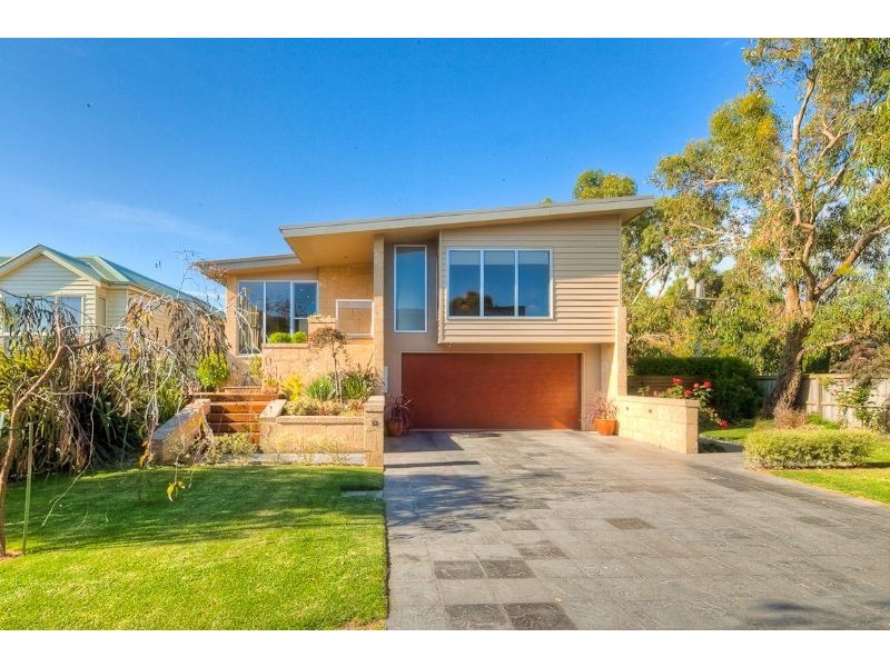 12 Whalers Drive, Port Fairy VIC 3284