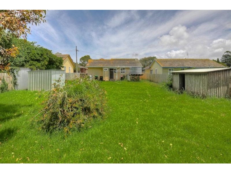 3 Philip Street, Port Fairy VIC 3284