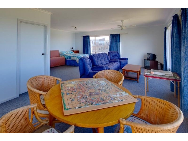 98 Ocean Drive, Port Fairy VIC 3284