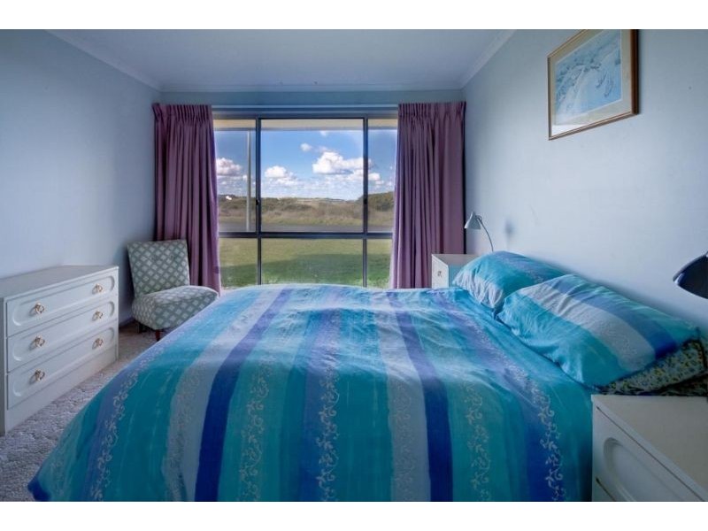 98 Ocean Drive, Port Fairy VIC 3284