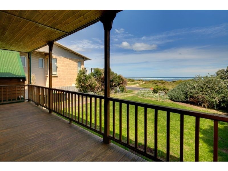 68 Ocean Drive, Port Fairy VIC 3284
