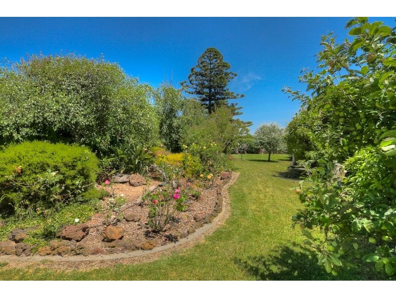111-113 Princes Hwy, Port Fairy VIC 3284