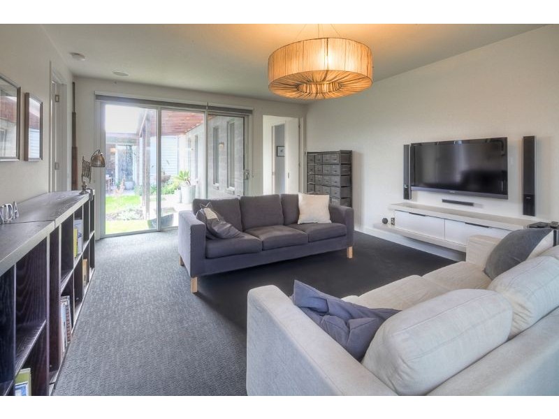 48 Philip St, Port Fairy VIC 3284