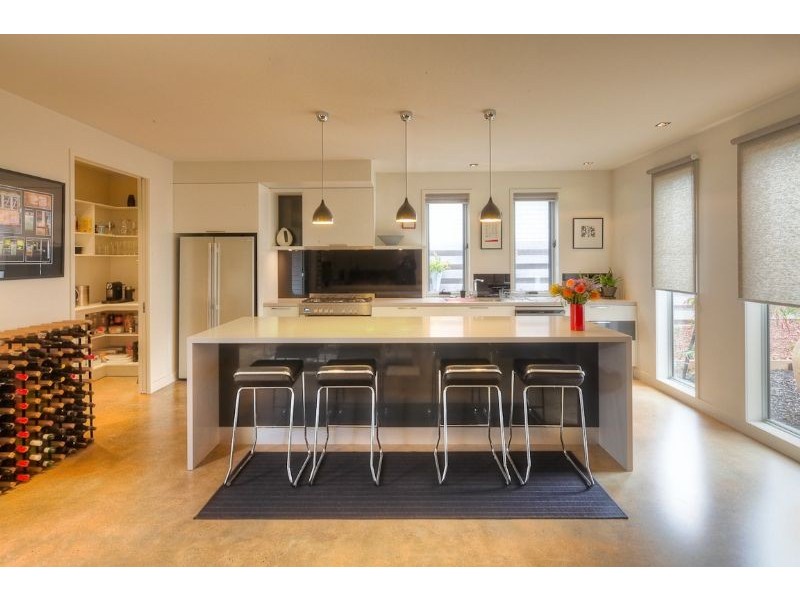 48 Philip St, Port Fairy VIC 3284