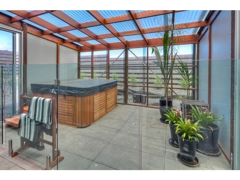 48 Philip St, Port Fairy VIC 3284