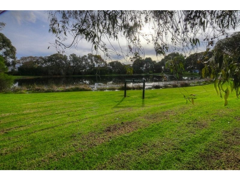 6 Whalers Drive, Port Fairy VIC 3284