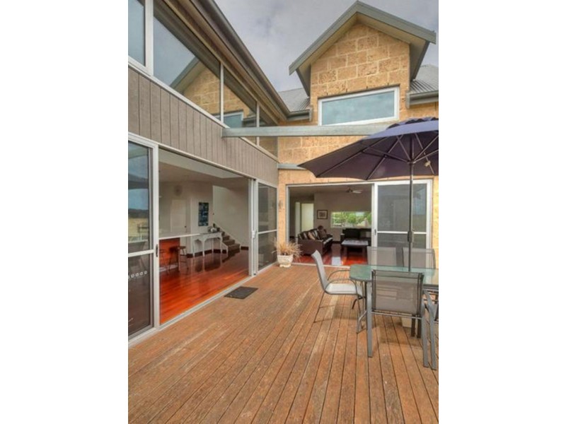 15 Manifold Street, Port Fairy VIC 3284