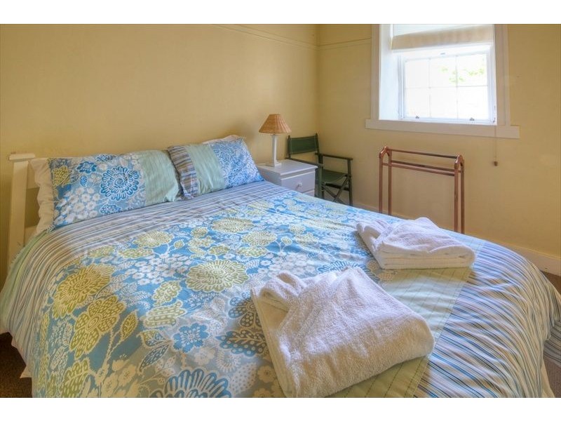 6 James Street, Port Fairy VIC 3284