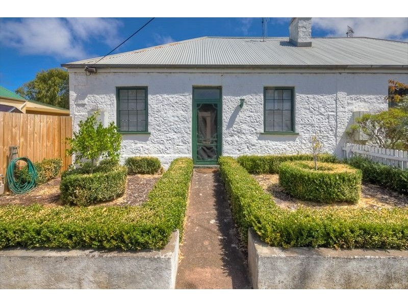 6 James Street, Port Fairy VIC 3284